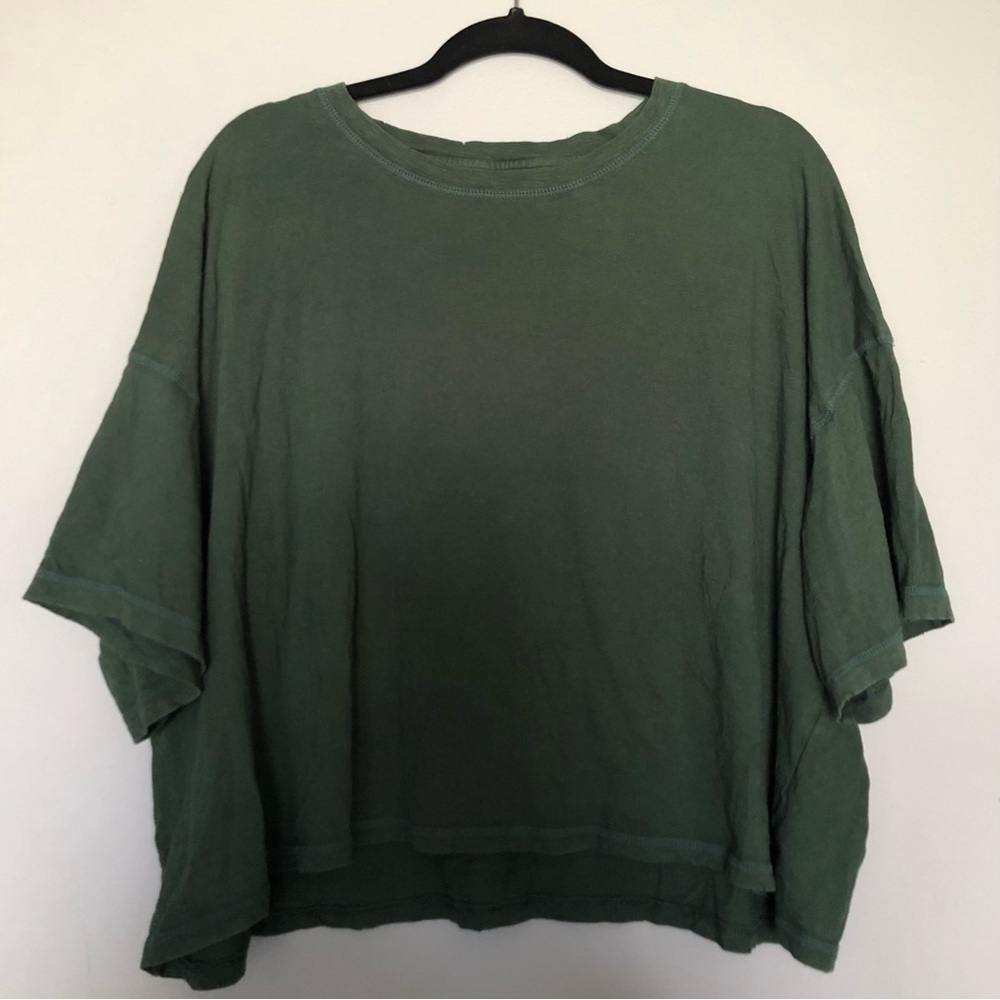 dark green tee